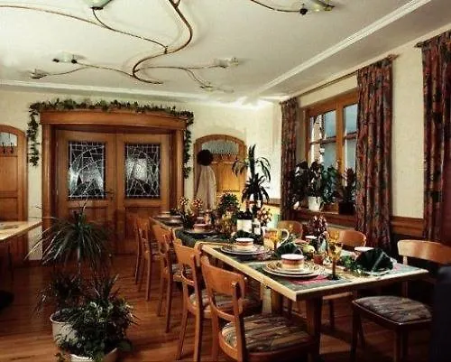 Landgasthaus Lenniger Бюрен